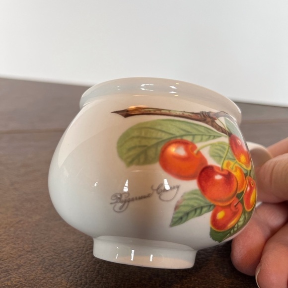 Portmeirion Pomona Footed Cup - The Romantic Breakfast Cup - Picture 2 of 7